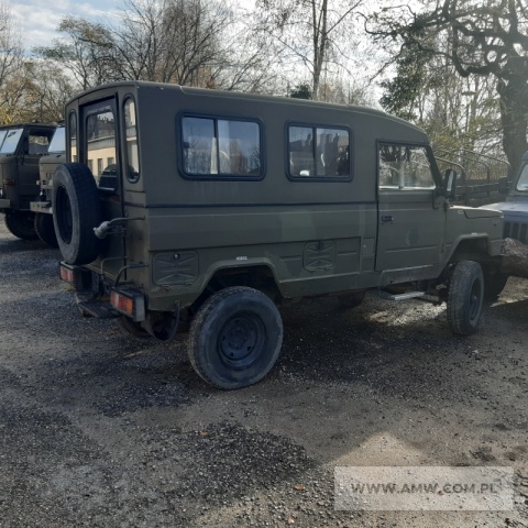 Samochód ciężarowo-osobowy wysokiej mobilności HONKER 2000/2N (bez silnika - zdemontowany, przebieg: 131 516 km) 